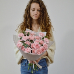 bouquet of carnations - Photo 1 