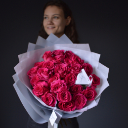 bouquet of 25 raspberry roses - Photo 1 